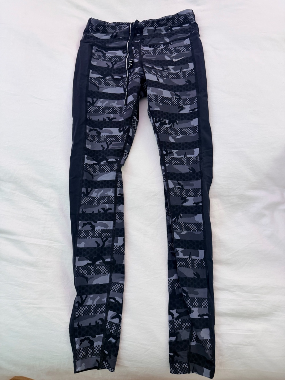 Nike Women’s Black & Gray Camo Leggings